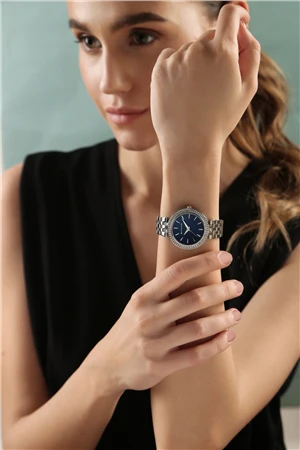 Ladies Watch Blue Face - Image 2